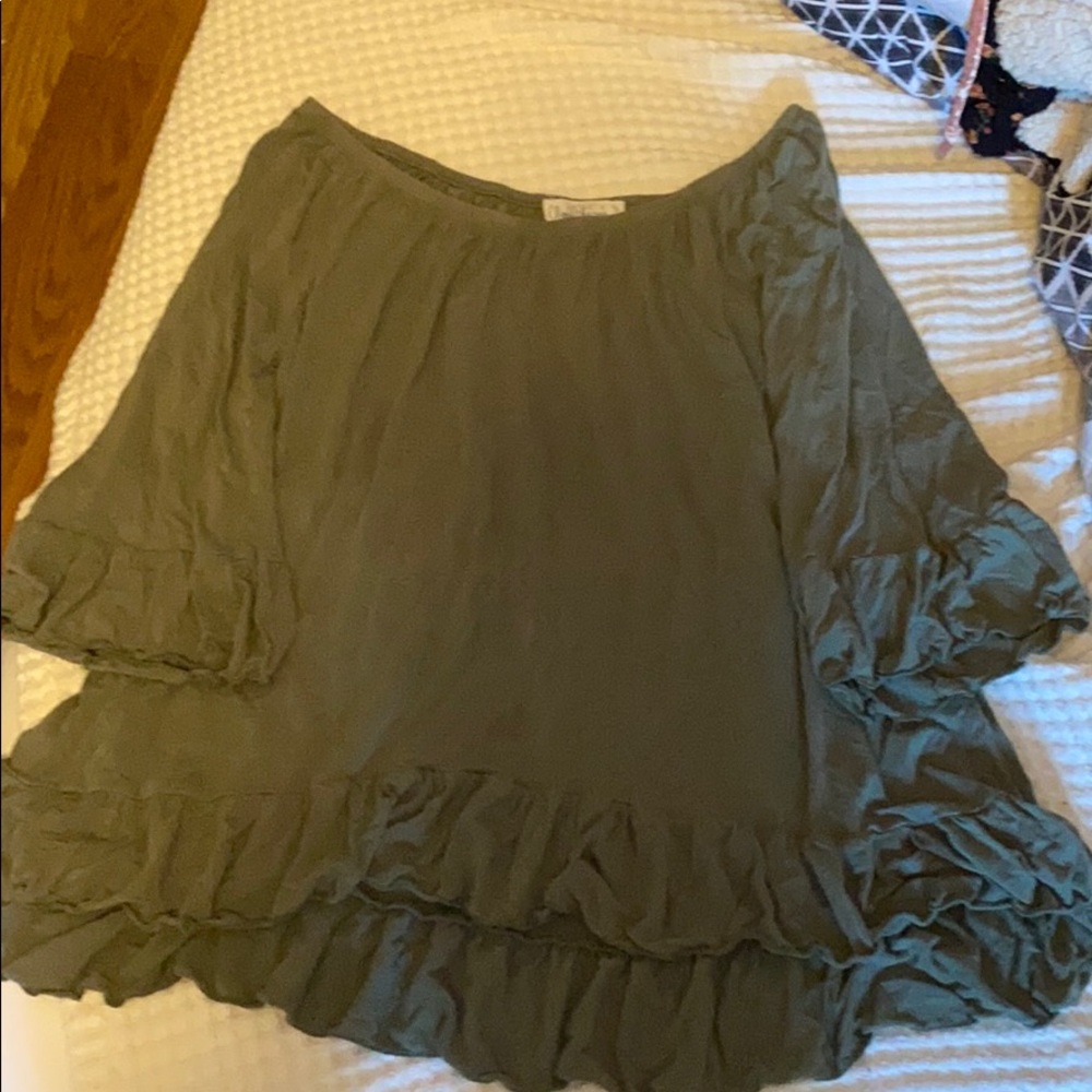 Army green short sleeve over the shoulder shirt!